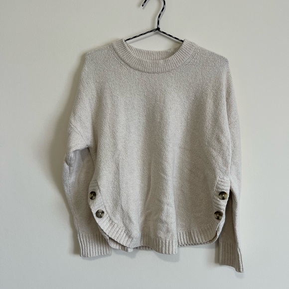 Madewell Birchmont Side-Button Pullover Sweater in Coziest Textured Yarn - Picture 2 of 5